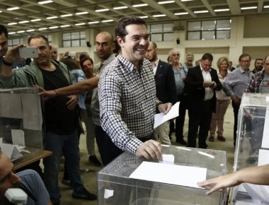 Έρευνα: «Δαγκωτό» Αλ. Τσίπρα και ΣΥΡΙΖΑ ψηφίζει η Κρήτη (φωτό)